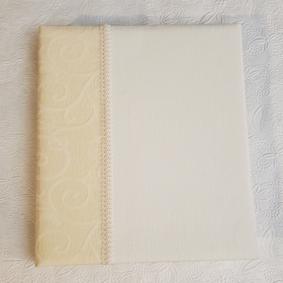 Party Supplies Hallmark Wedding Memory Book Poshmark Party Supplies Hallmark Wedding Memory Book Poshmark